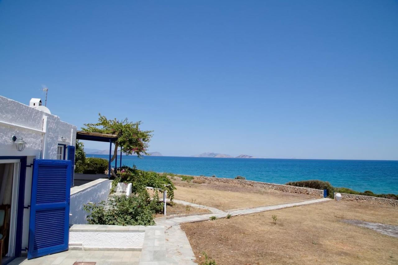 Aroura Homes 4Br Beachfront Villa Spetses Town Bagian luar foto
