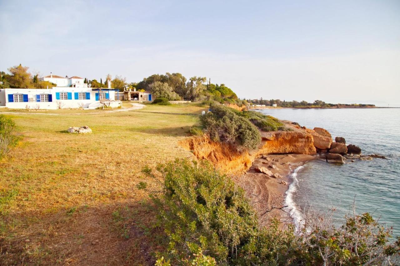 Aroura Homes 4Br Beachfront Villa Spetses Town Bagian luar foto