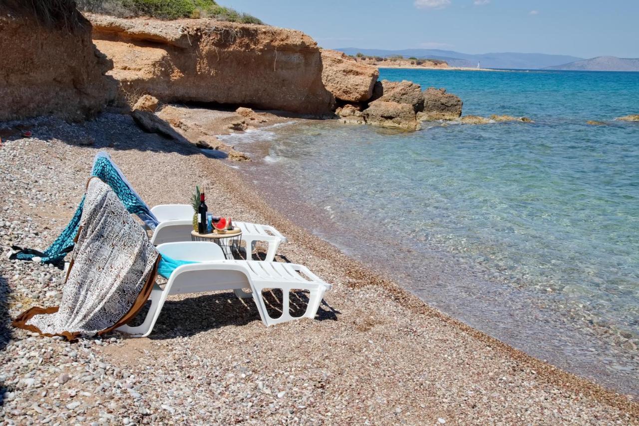 Aroura Homes 4Br Beachfront Villa Spetses Town Bagian luar foto